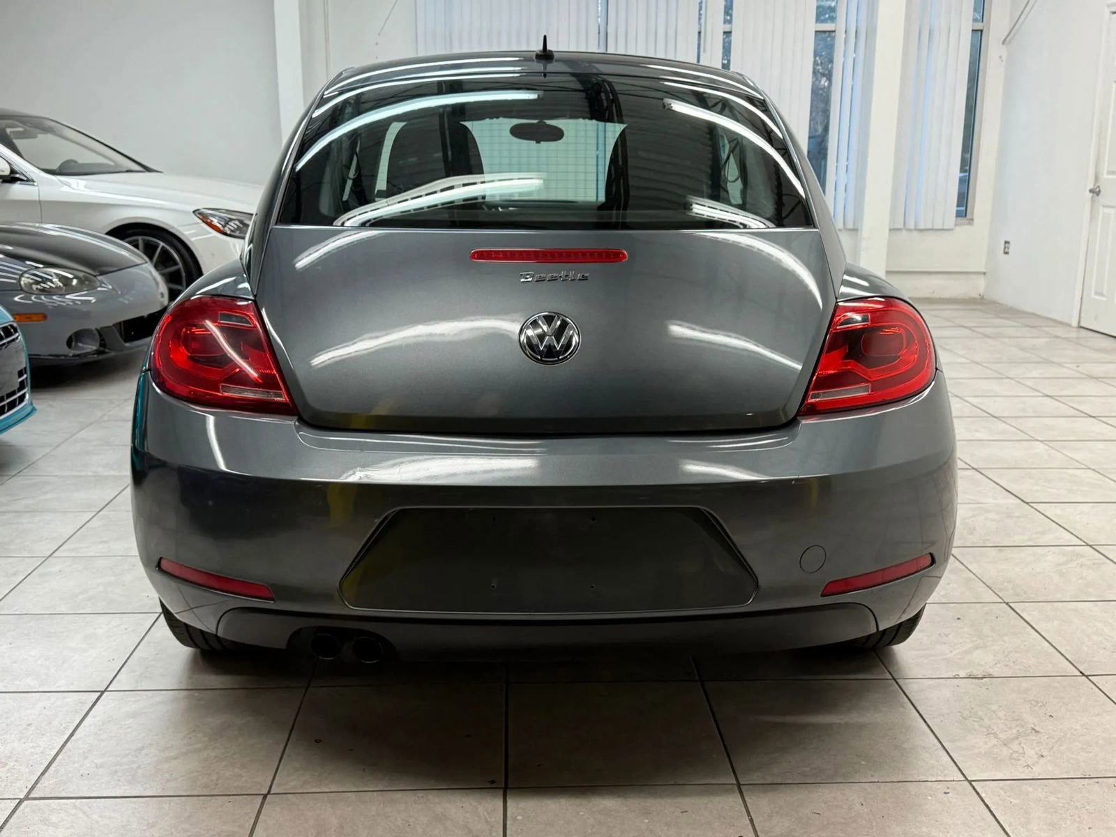 Used 2013 Volkswagen Beetle 2.5 image 8