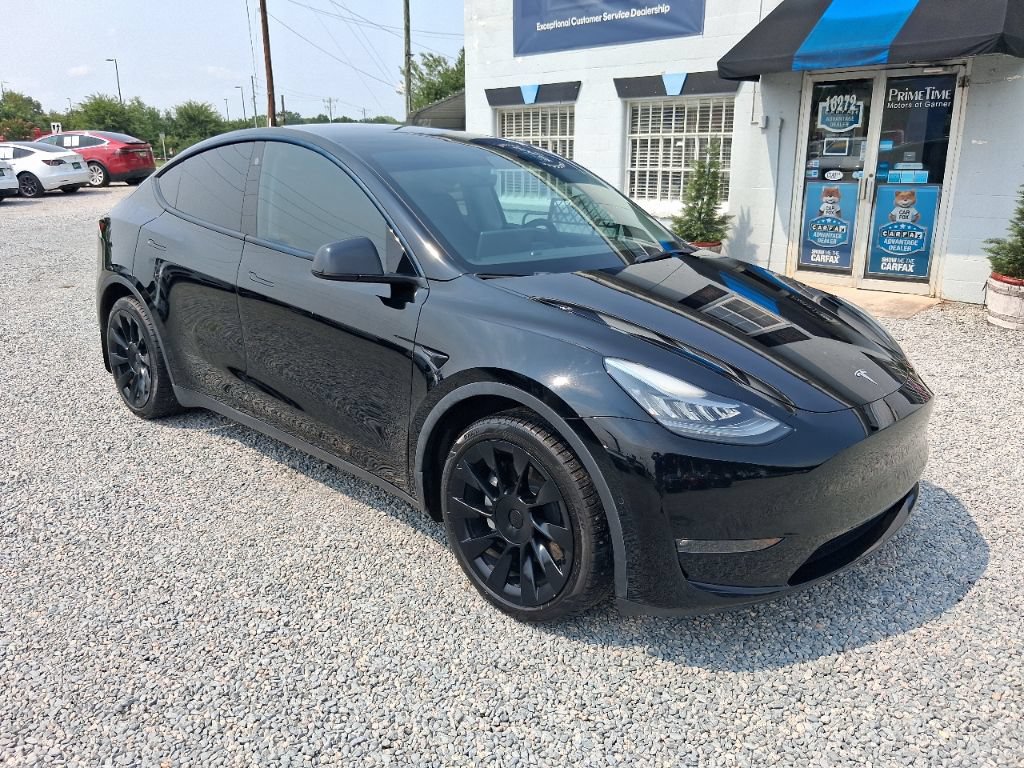 Used 2021 Tesla Model Y Long Range AWD/4WD image 22