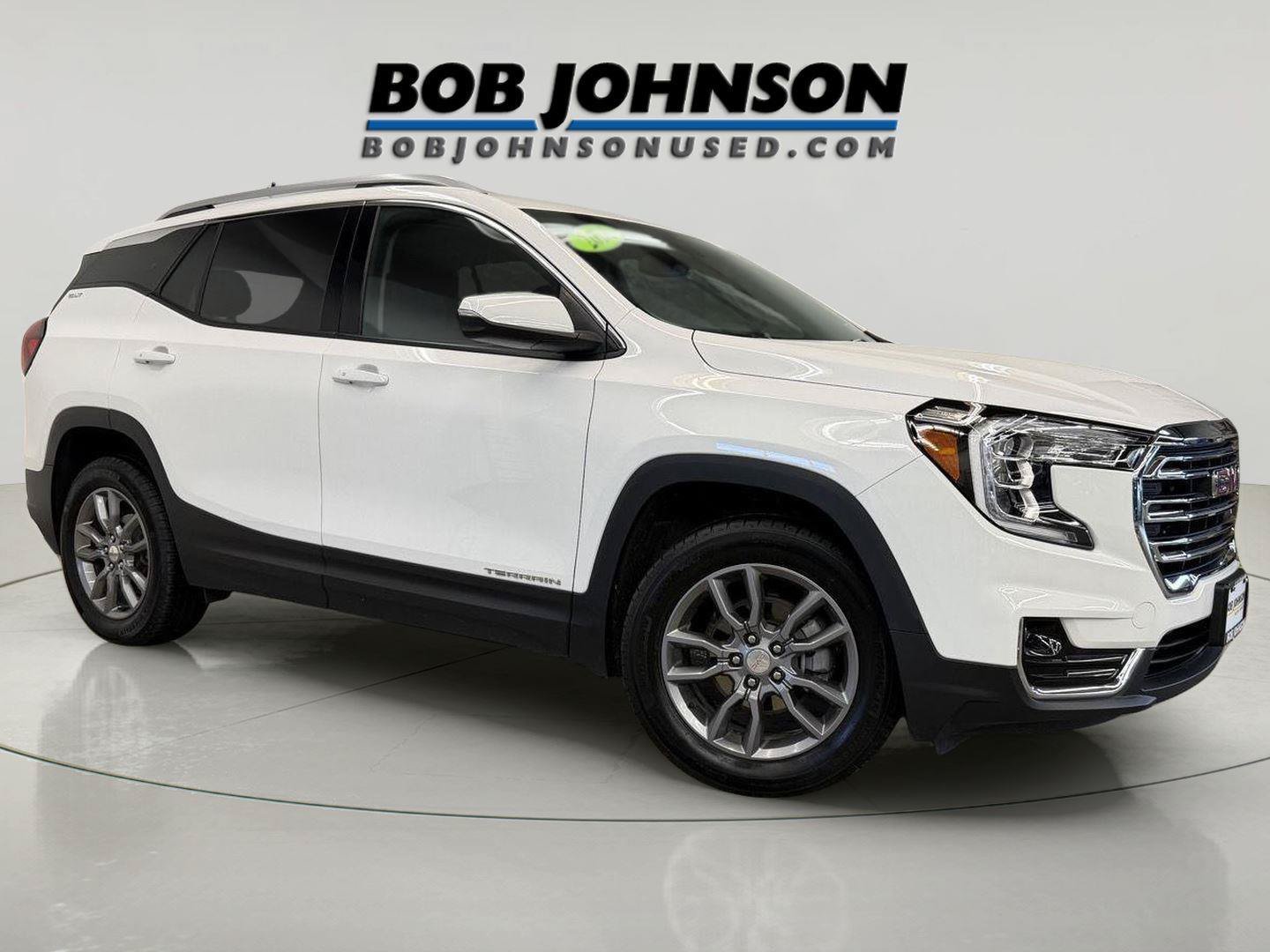 Certified 2024 GMC Terrain SLT AWD/4WD image 1