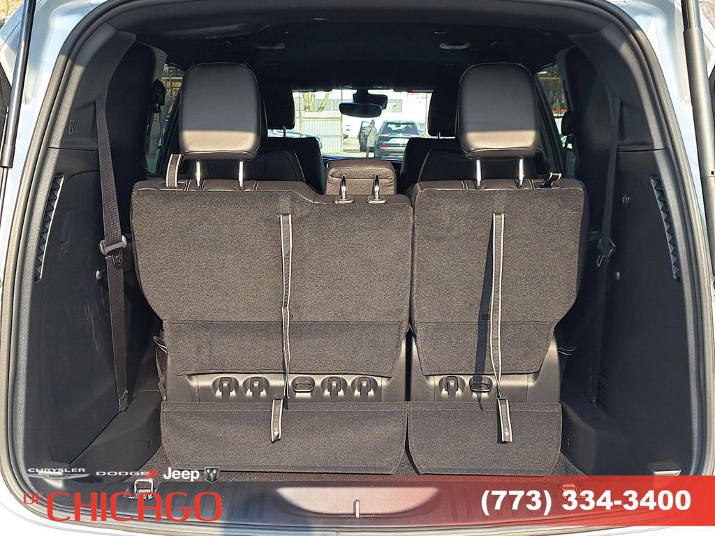 New 2026 Chrysler Pacifica Select image 5