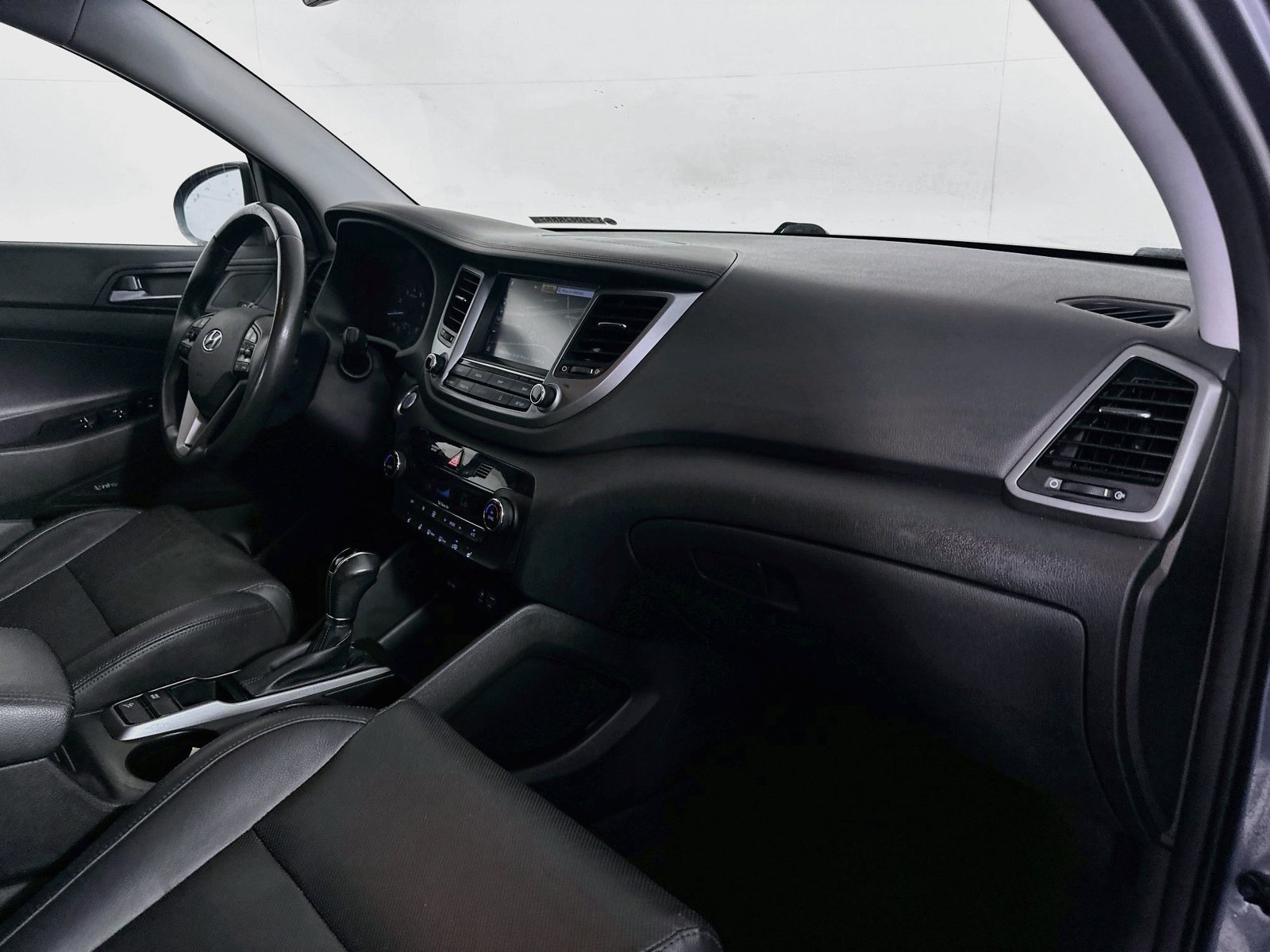 Used 2018 Hyundai Tucson Limited w/ Cargo Package FWD image 26