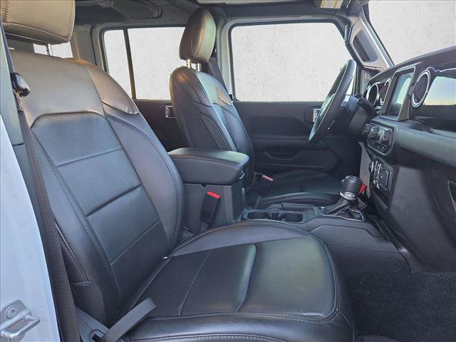 Used 2023 Jeep Wrangler Unlimited Sahara AWD/4WD image 18