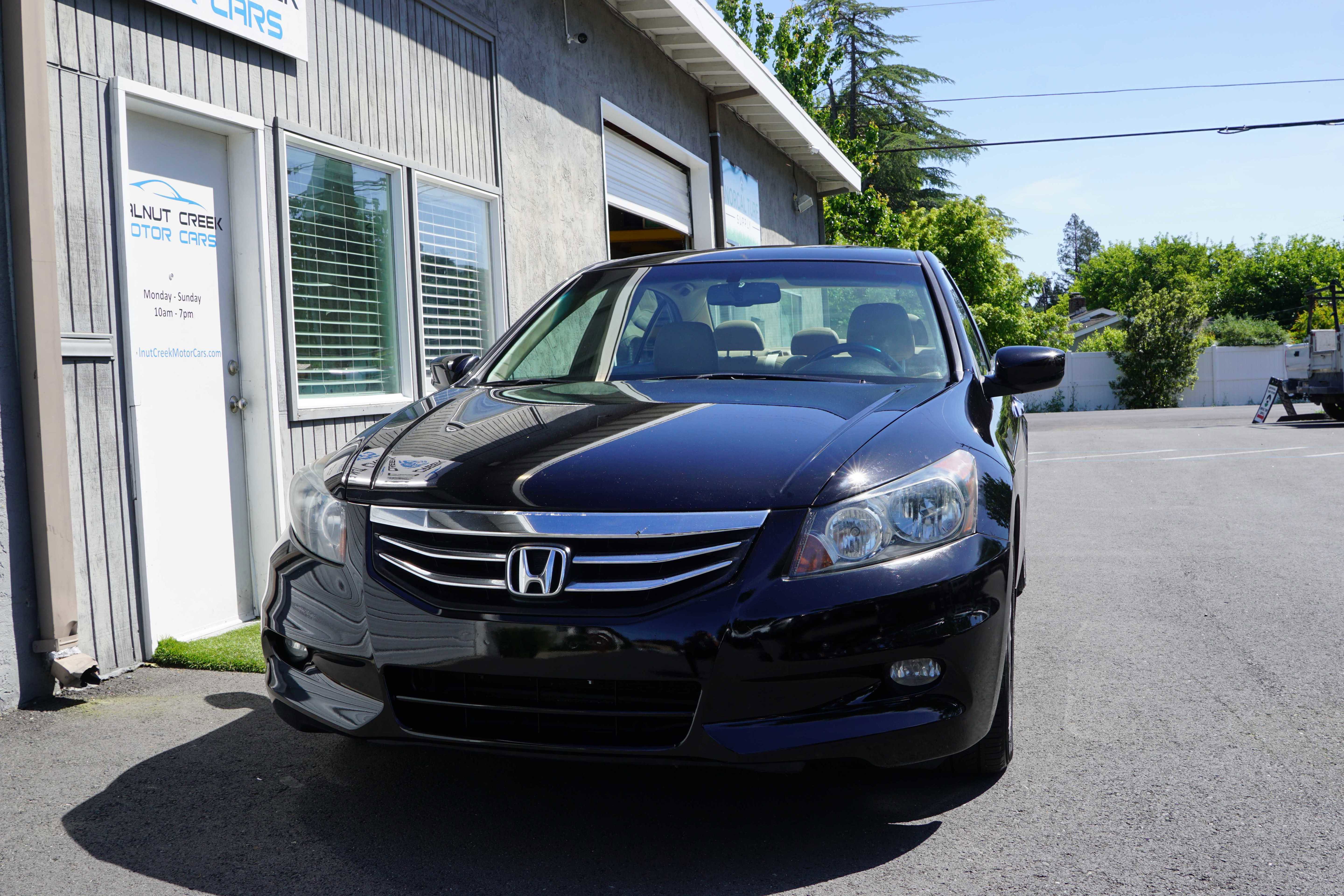 Used 2012 Honda Accord EX-L image 2
