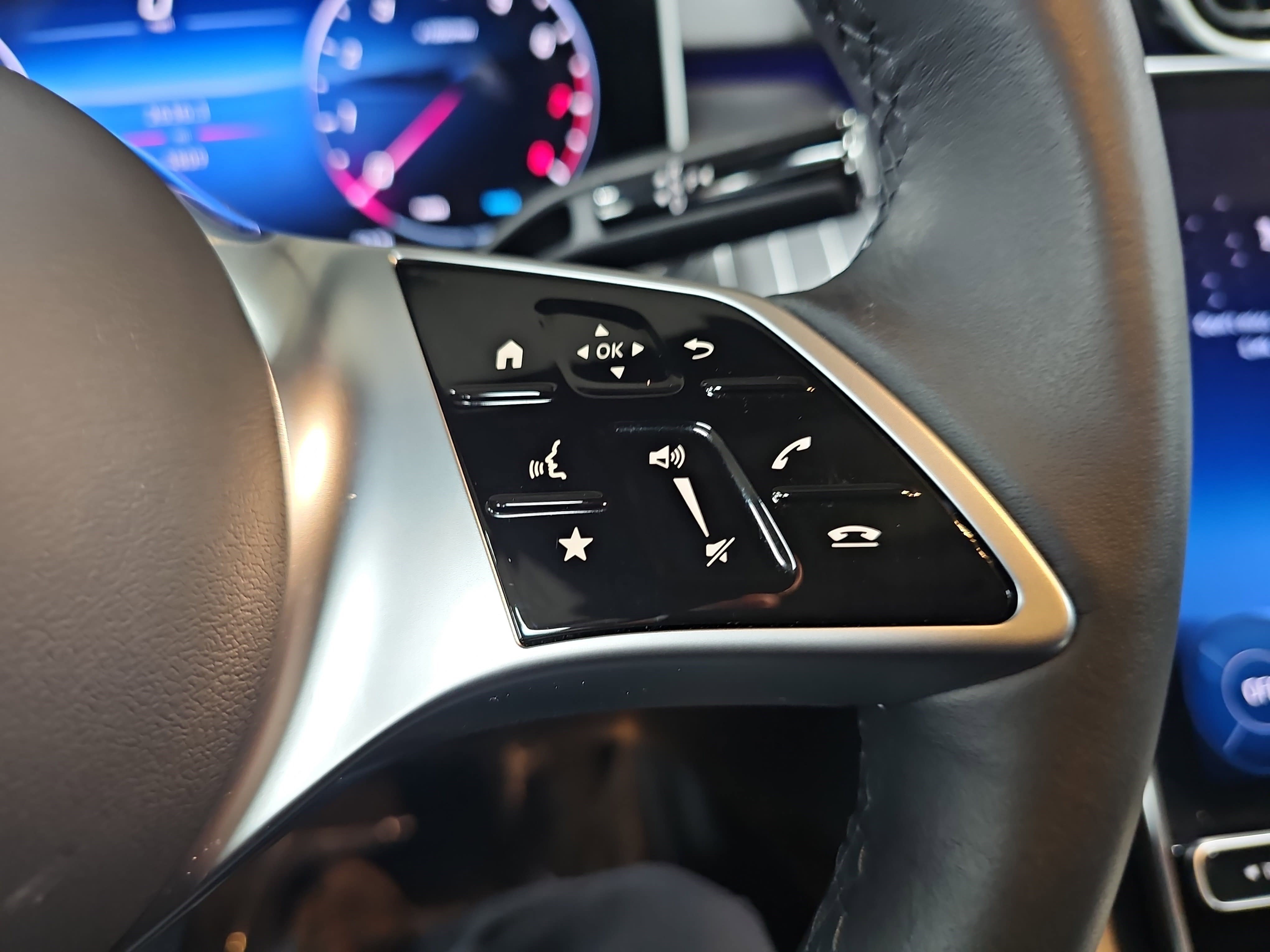 Certified 2026 Mercedes-Benz C 300 Sedan image 19