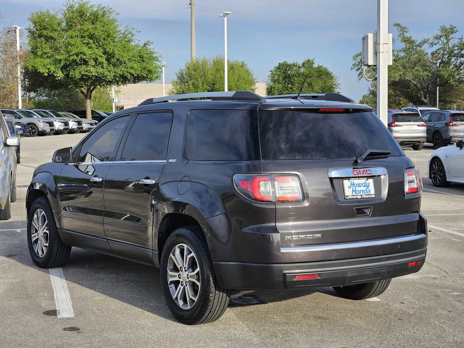 Used 2015 GMC Acadia SLT image 4