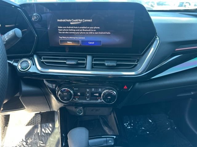 Used 2024 Chevrolet Trax RS w/ Sunroof Package image 14