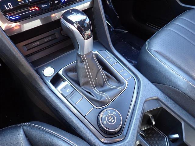 Used 2023 Volkswagen Tiguan SE R-Line AWD/4WD image 17