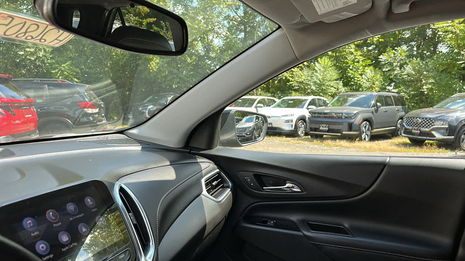 Used 2022 Chevrolet Equinox Premier image 23