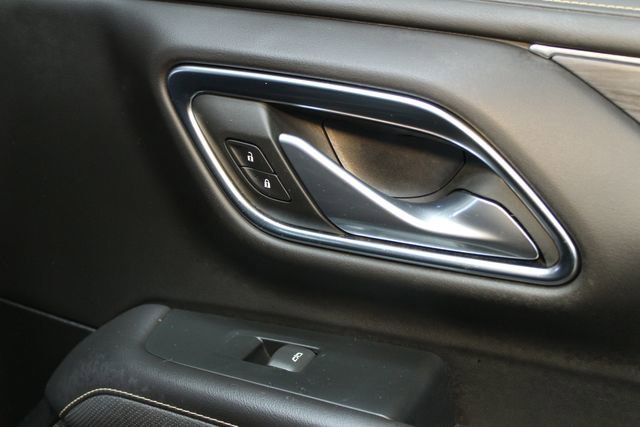 Used 2021 GMC Yukon SLT image 9