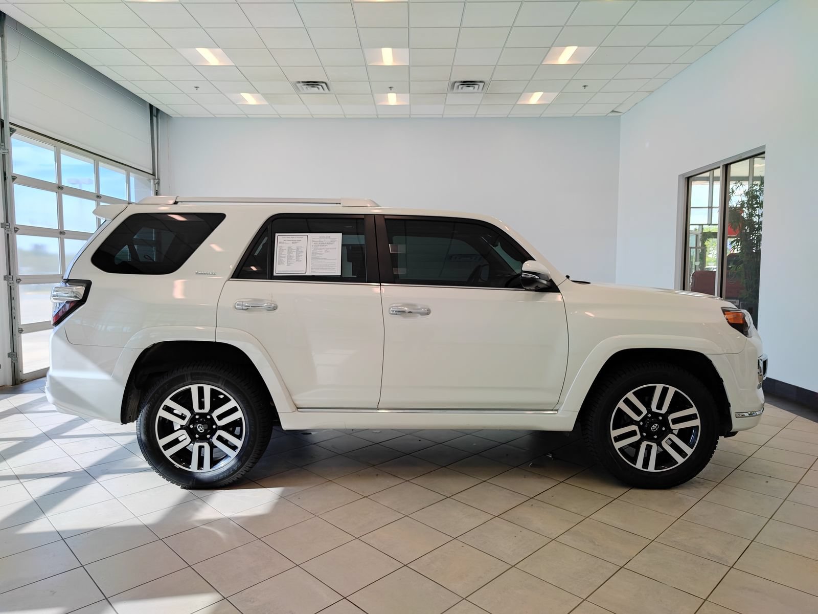 Used 2023 Toyota 4Runner Limited AWD/4WD image 2