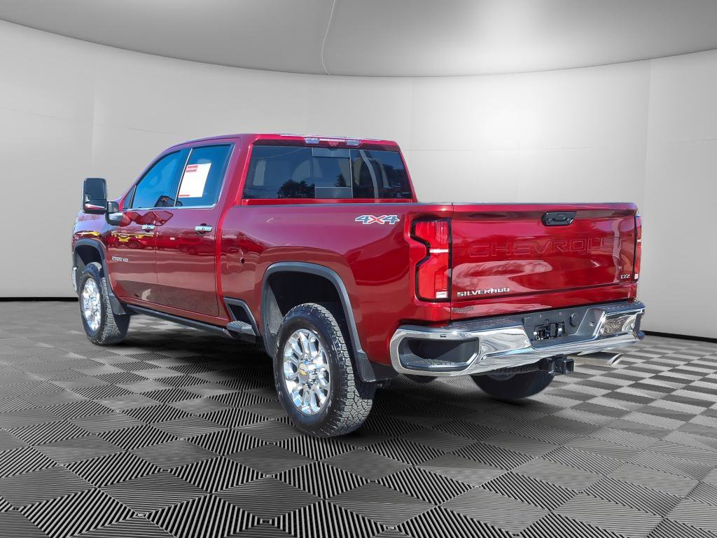 Used 2025 Chevrolet Silverado 2500 LTZ w/ LTZ Premium Package image 4