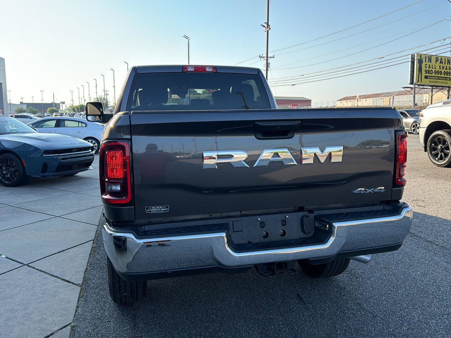 Used 2026 RAM 2500 Tradesman w/ Chrome Appearance Group AWD/4WD image 12
