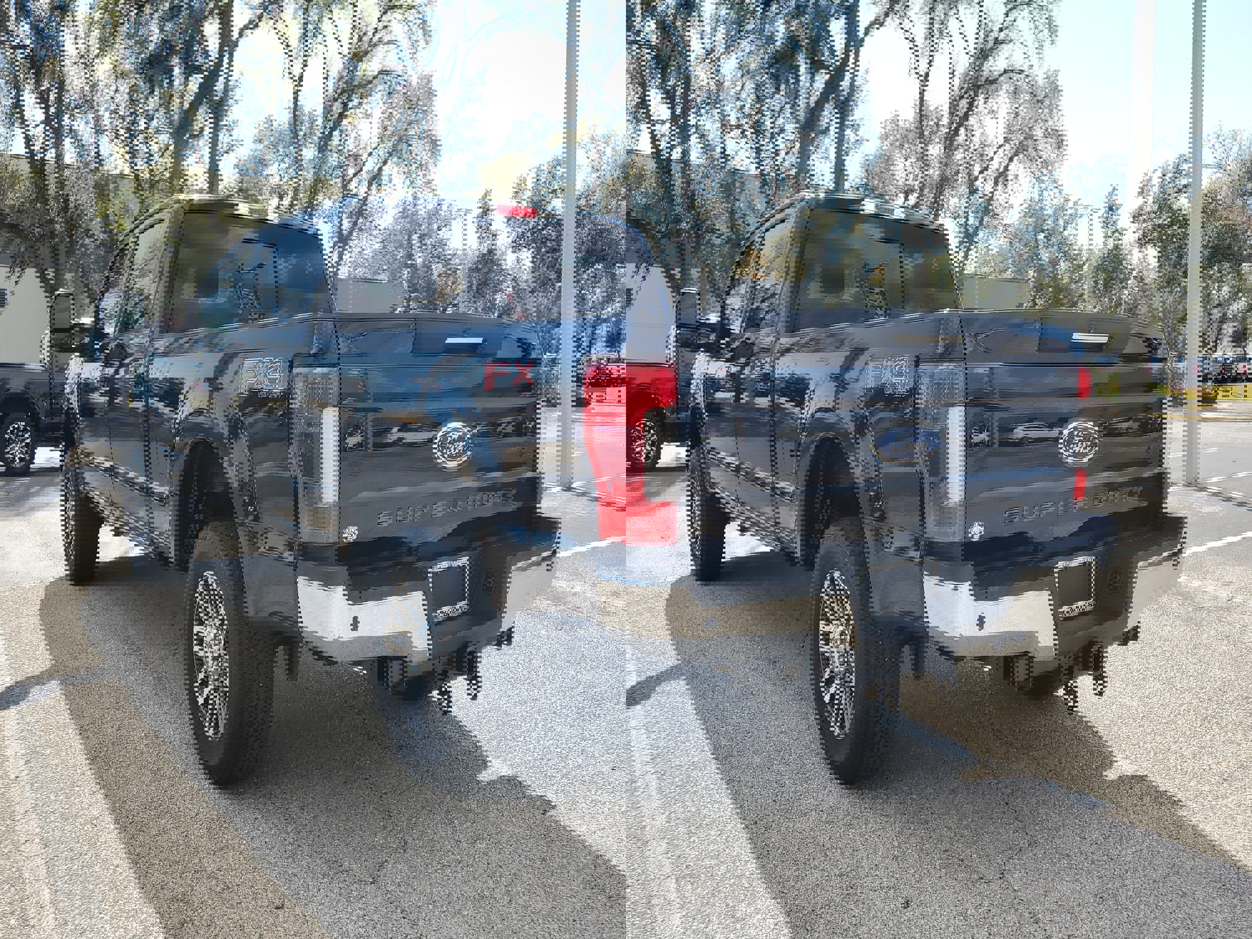 Used 2019 Ford F250 Lariat w/ Lariat Ultimate Package image 6