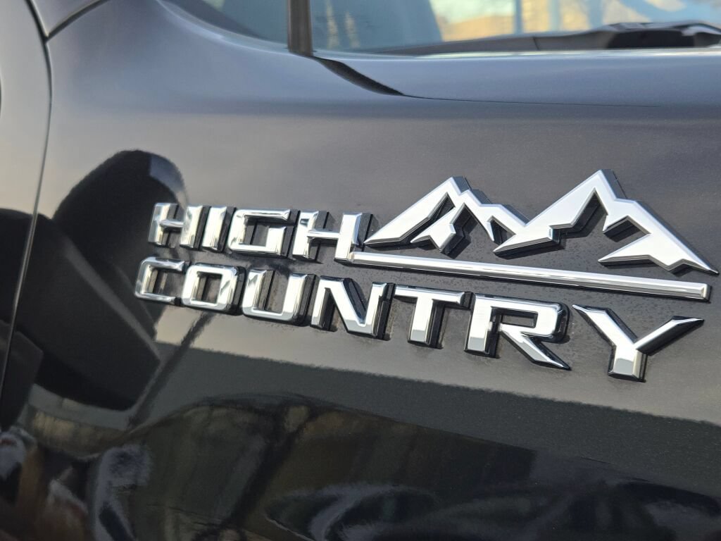 Used 2021 Chevrolet Silverado 2500 High Country AWD/4WD image 5