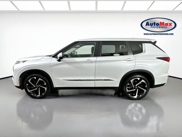 Used 2022 Mitsubishi Outlander SE image 6