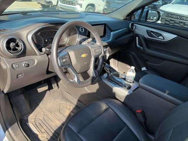 Used 2021 Chevrolet Blazer LT w/ Sound & Technology Package FWD image 13
