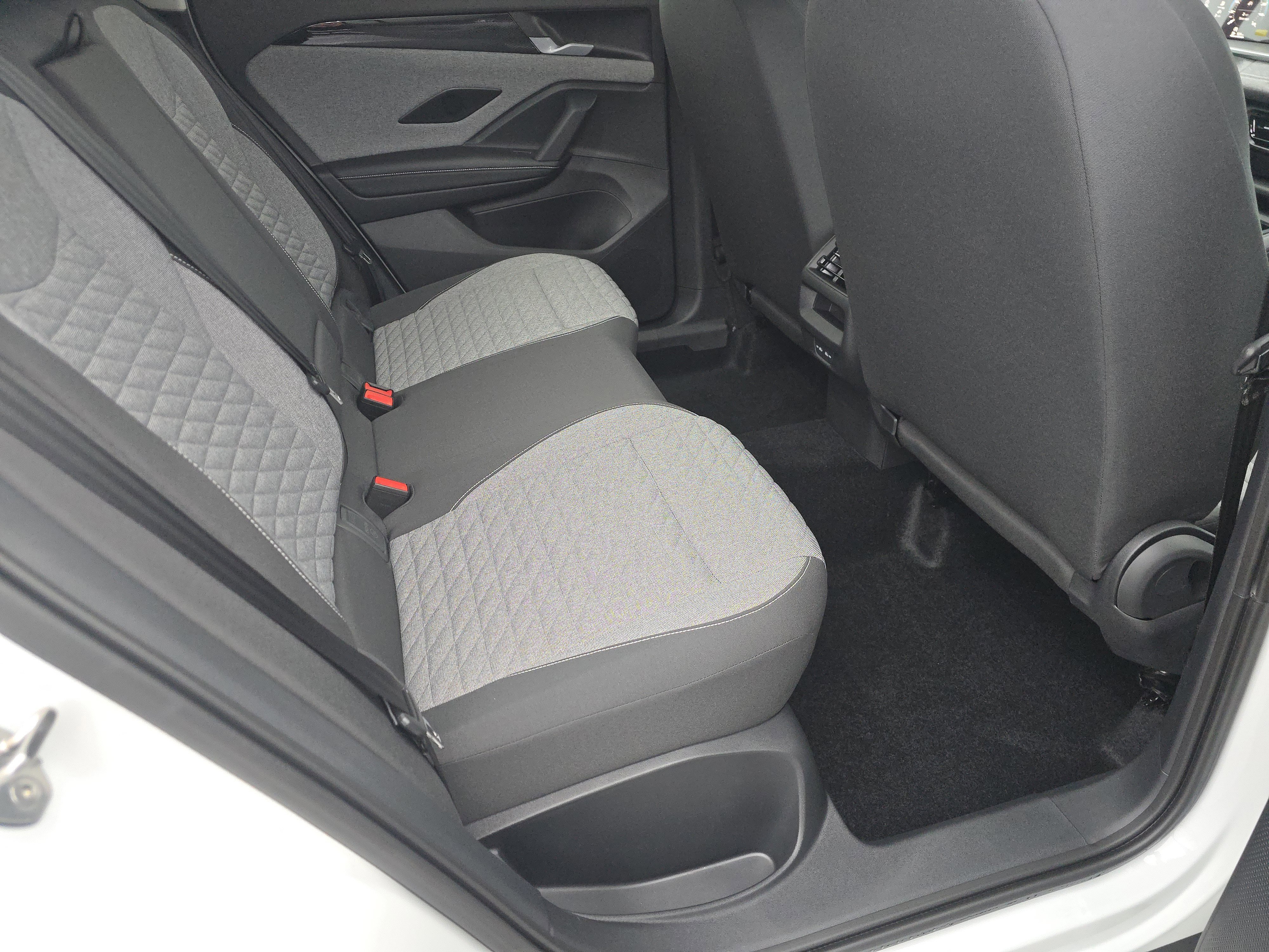 New 2026 Volkswagen Tiguan S image 15