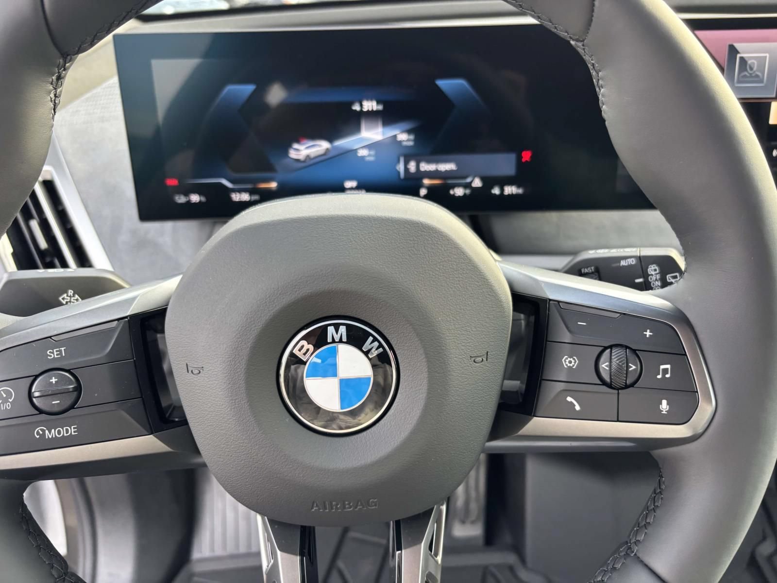 Used 2026 BMW iX xDrive60 w/ M Sport Package AWD/4WD image 17