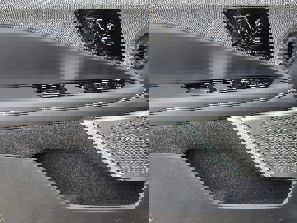 New 2026 Cadillac Optiq Luxury 1 w/ LPO, Floor Liner Package image 25