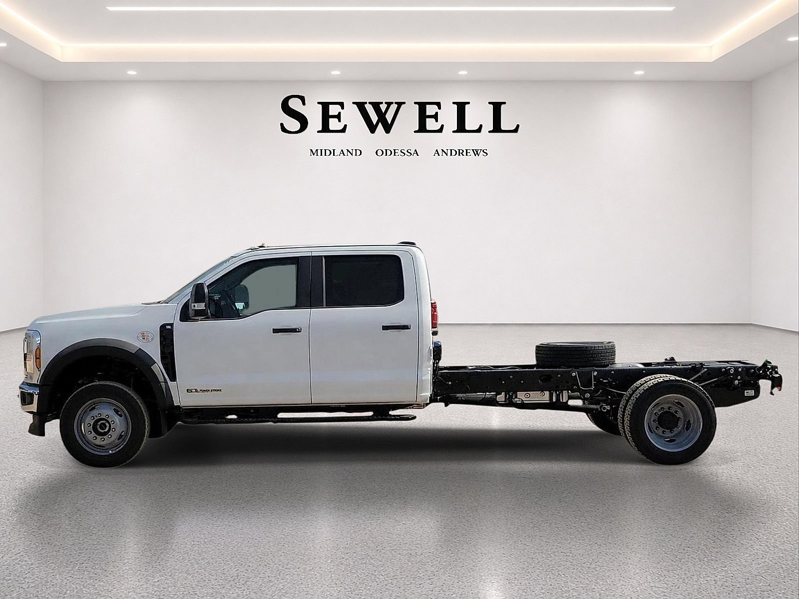 New 2027 Ford F550 4x4 Crew Cab image 2