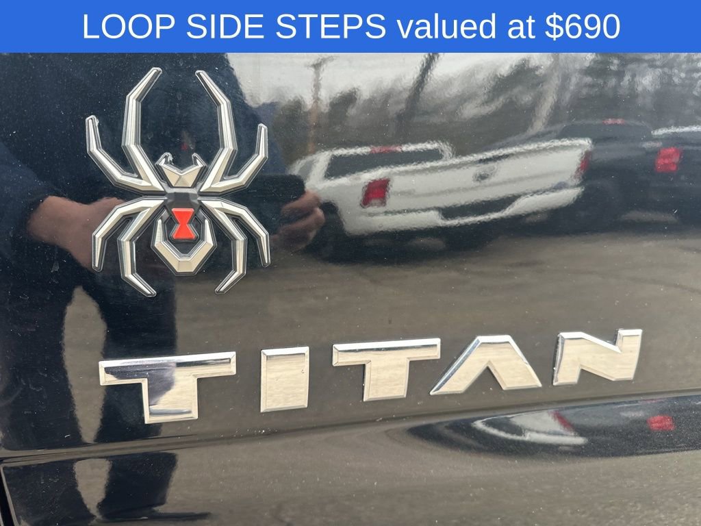 Used 2022 Nissan Titan SV w/ SV Convenience Package image 7