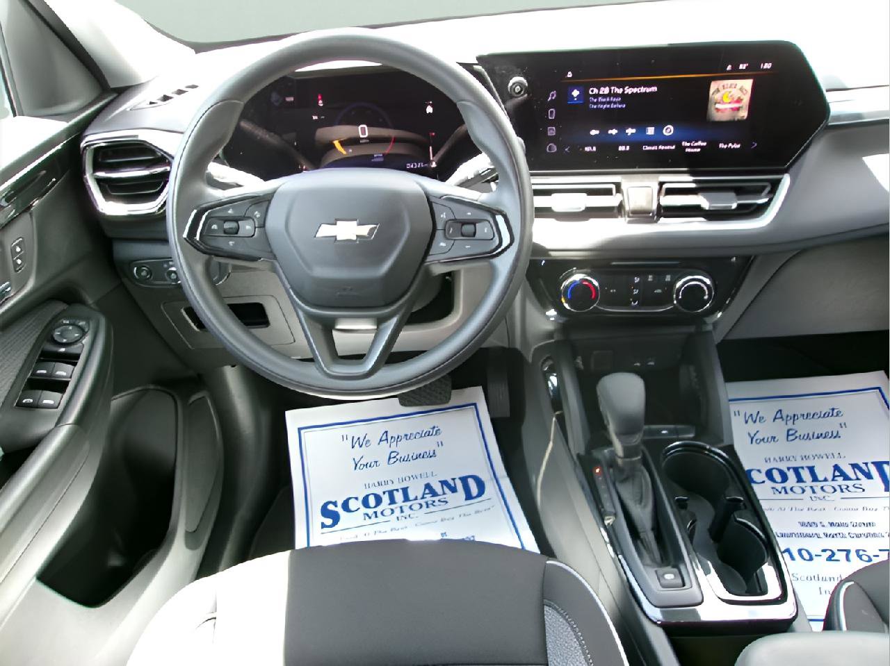 Used 2024 Chevrolet TrailBlazer LT image 11