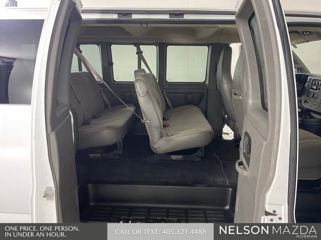 Used 2020 Chevrolet Express 3500 LT w/ LT Preferred Equipment Group RWD image 14