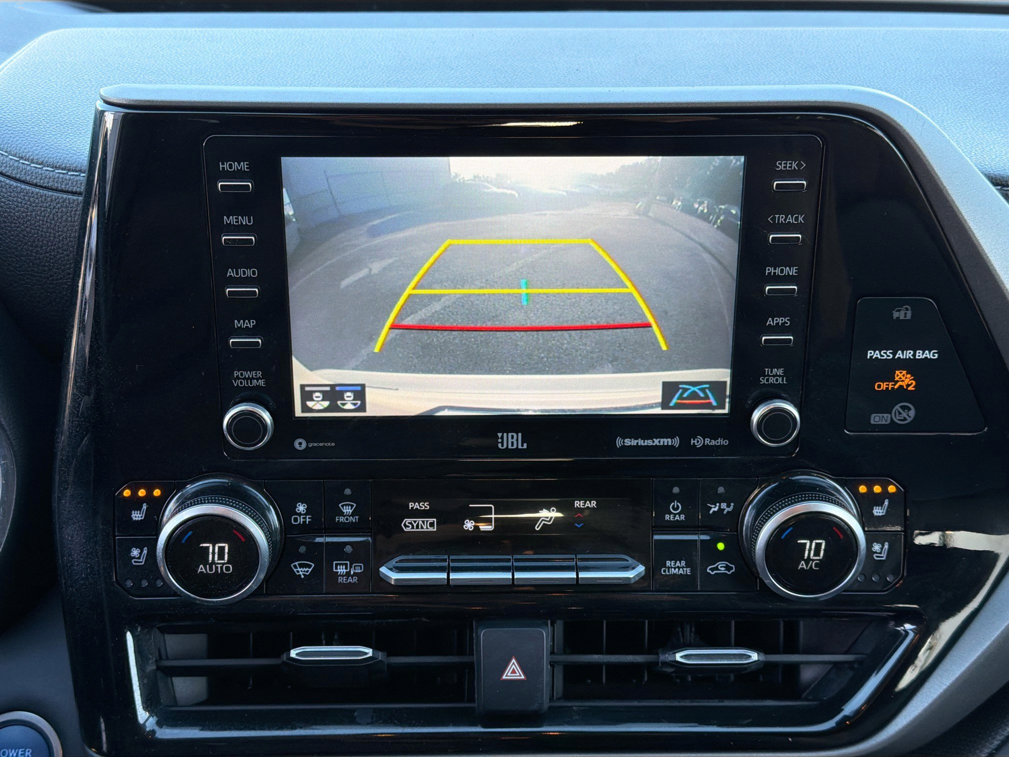 Used 2021 Toyota Highlander Limited image 34