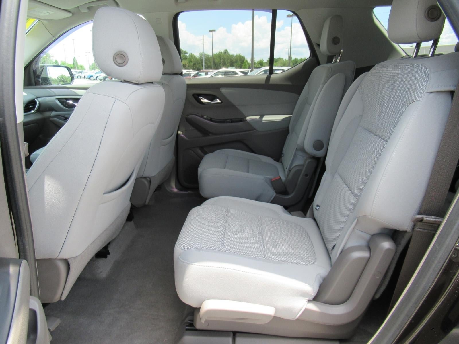 Used 2018 Chevrolet Traverse LT FWD image 34
