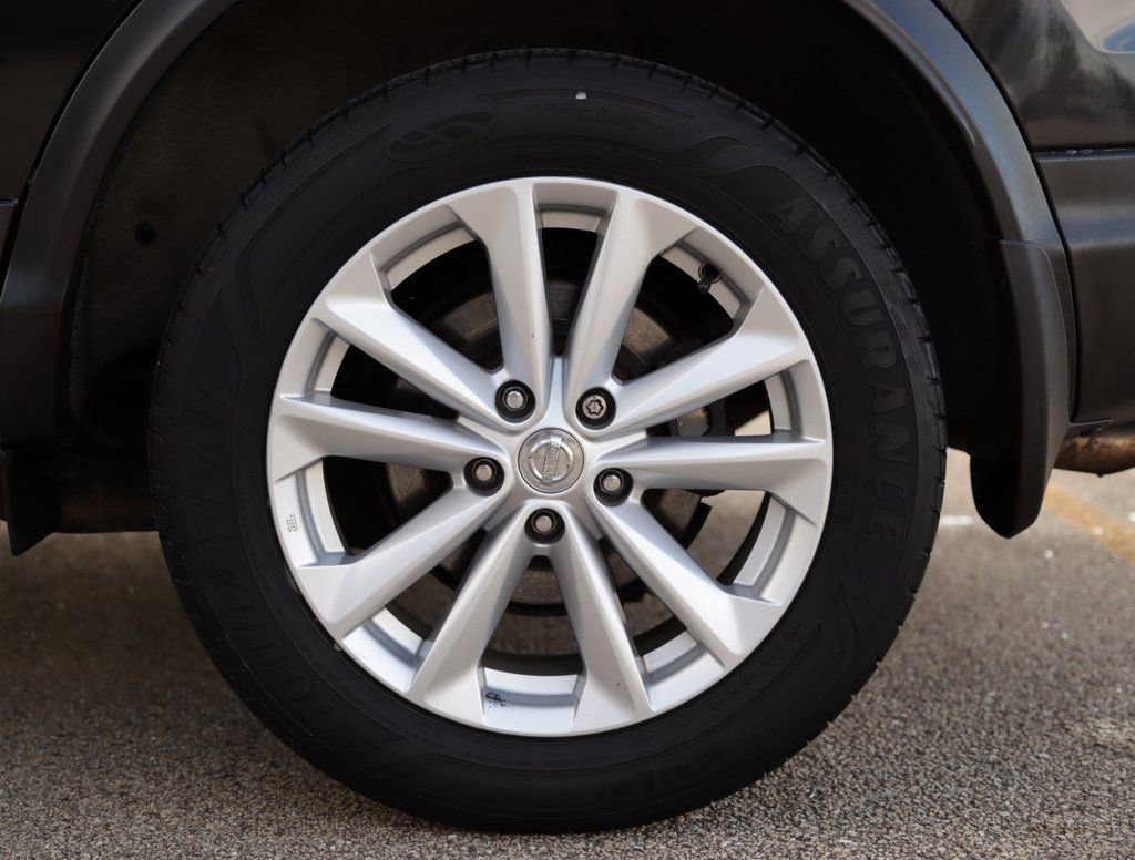 Used 2018 Nissan Rogue Sport SV image 32