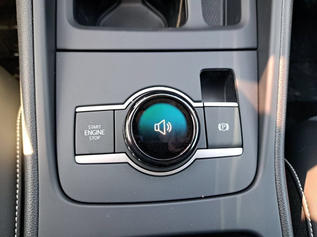 New 2025 Volkswagen Tiguan SE FWD image 27