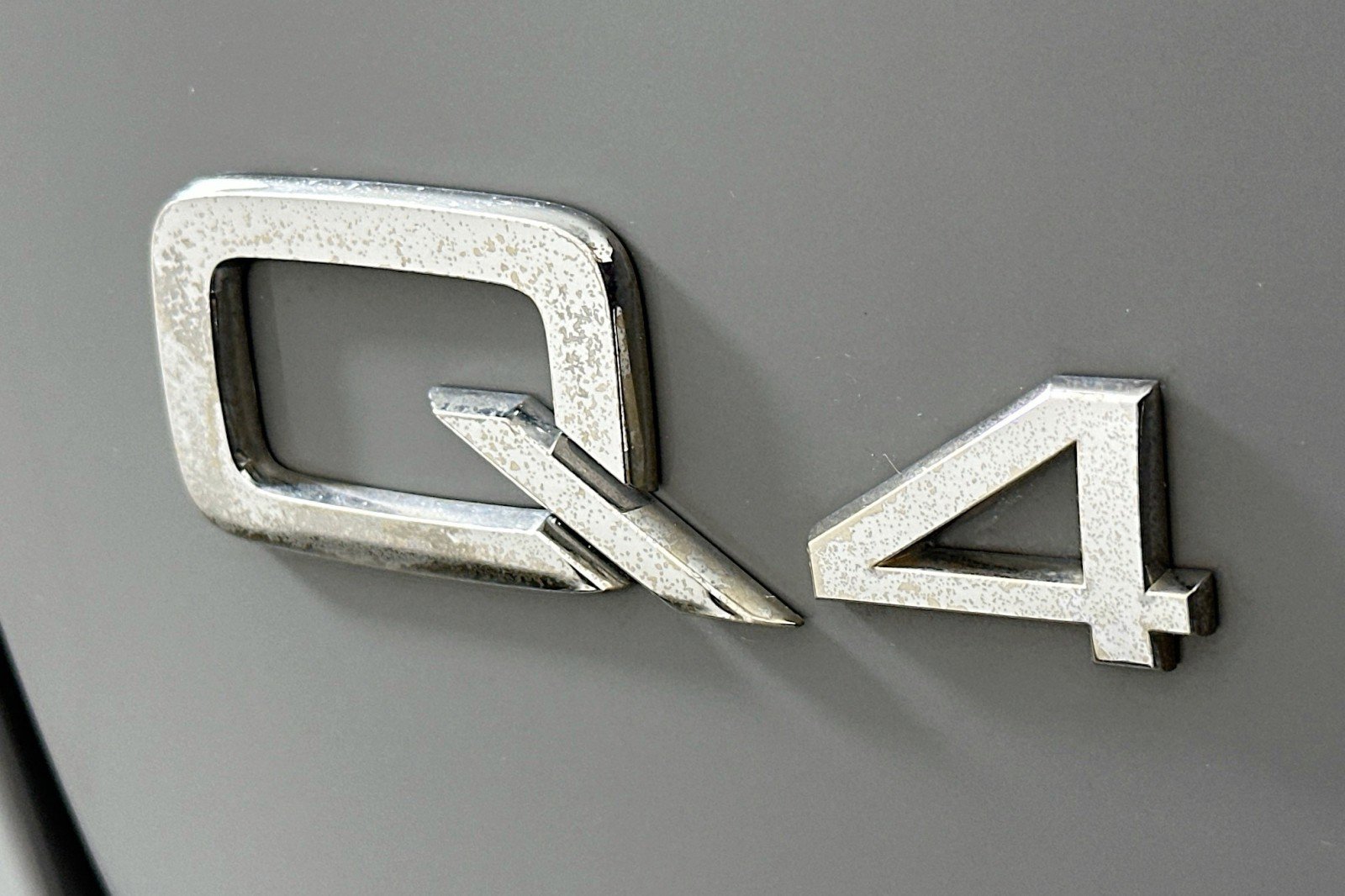 Used 2024 Audi Q4 e-tron Prestige w/ Black Optic Plus Package image 10