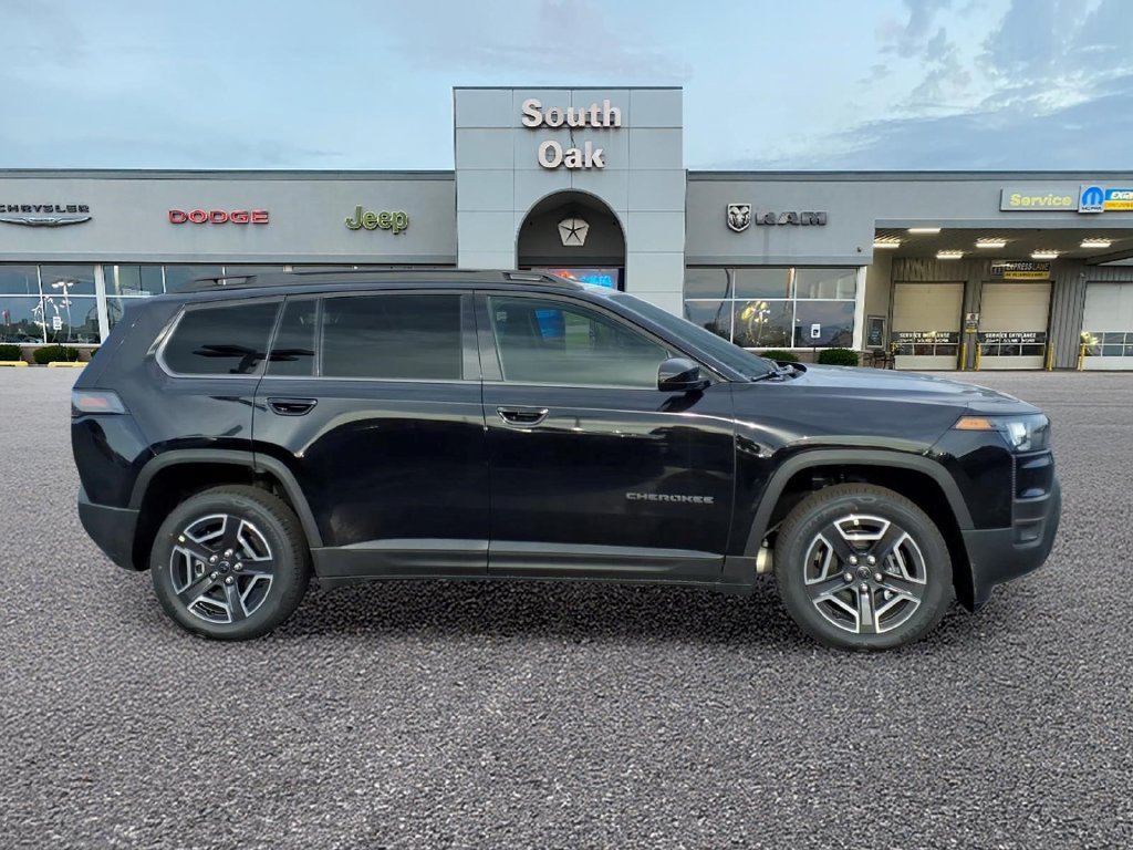 New 2026 Jeep Cherokee Laredo AWD/4WD image 2