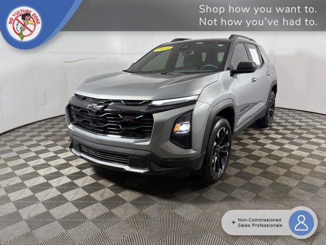 Used 2025 Chevrolet Equinox RS w/ LPO, Floor Liner Package image 1