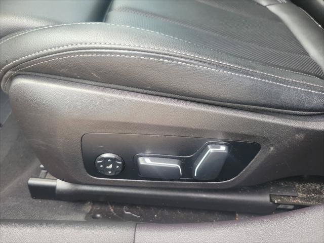 Used 2024 BMW 330i Sedan RWD image 18