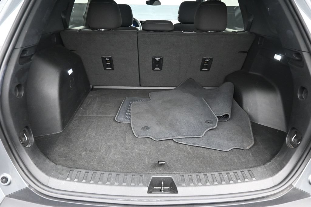 Used 2025 Chevrolet Equinox LT AWD/4WD image 13