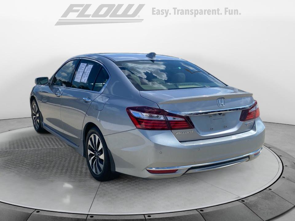 Used 2017 Honda Accord Touring image 6