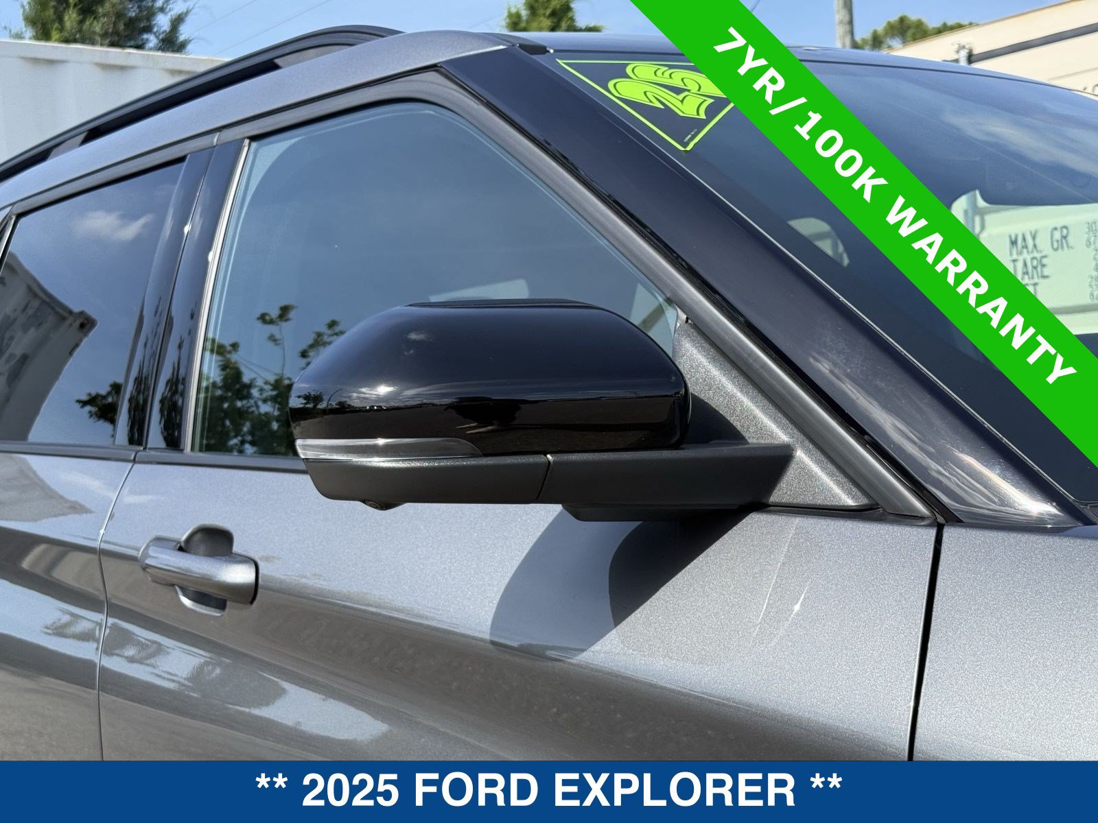 Certified 2025 Ford Explorer ST AWD/4WD image 11