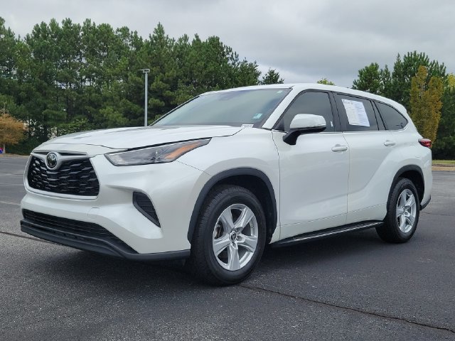 Used 2023 Toyota Highlander L FWD image 27