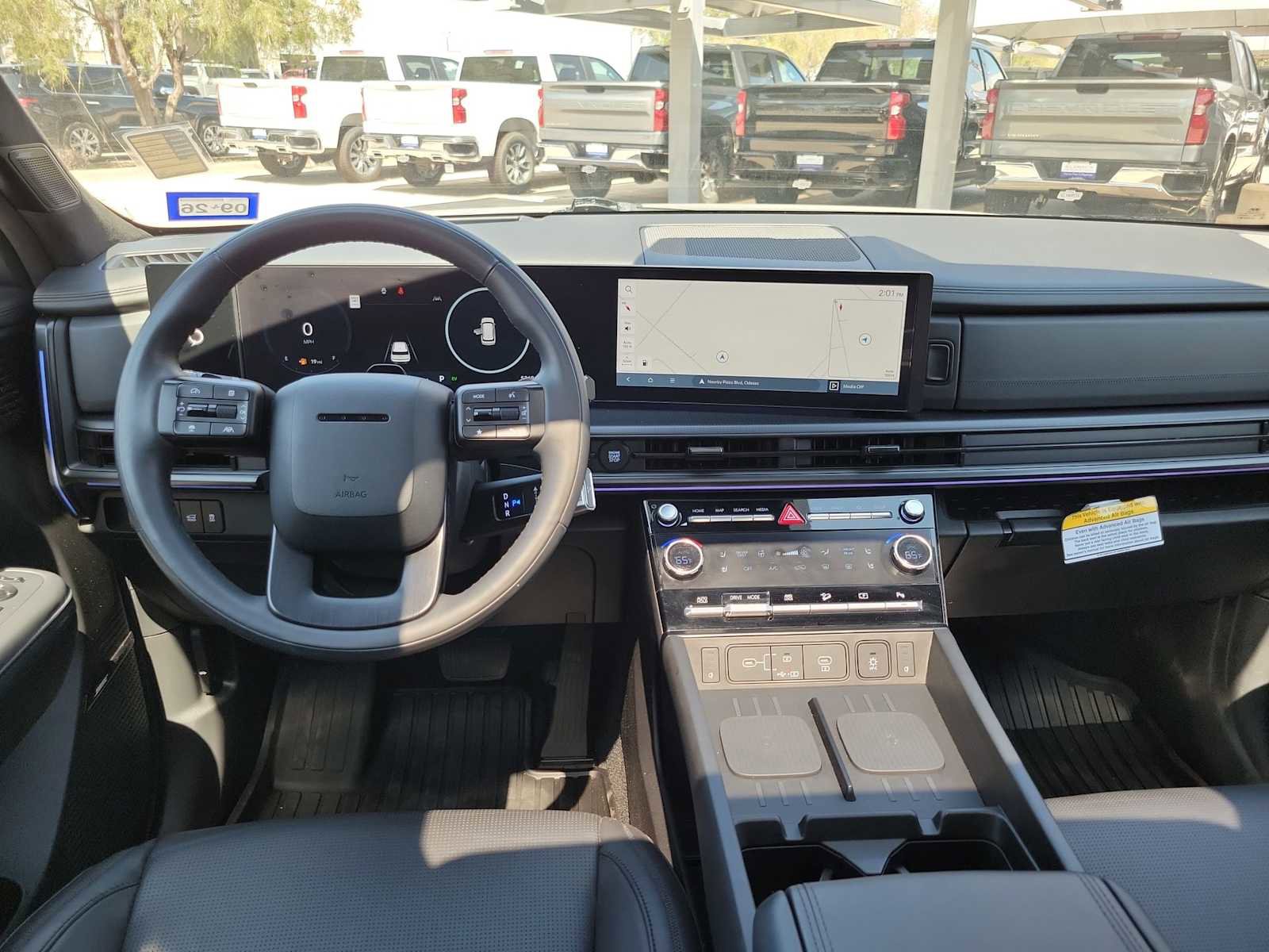 Used 2025 Hyundai Santa Fe Calligraphy image 10