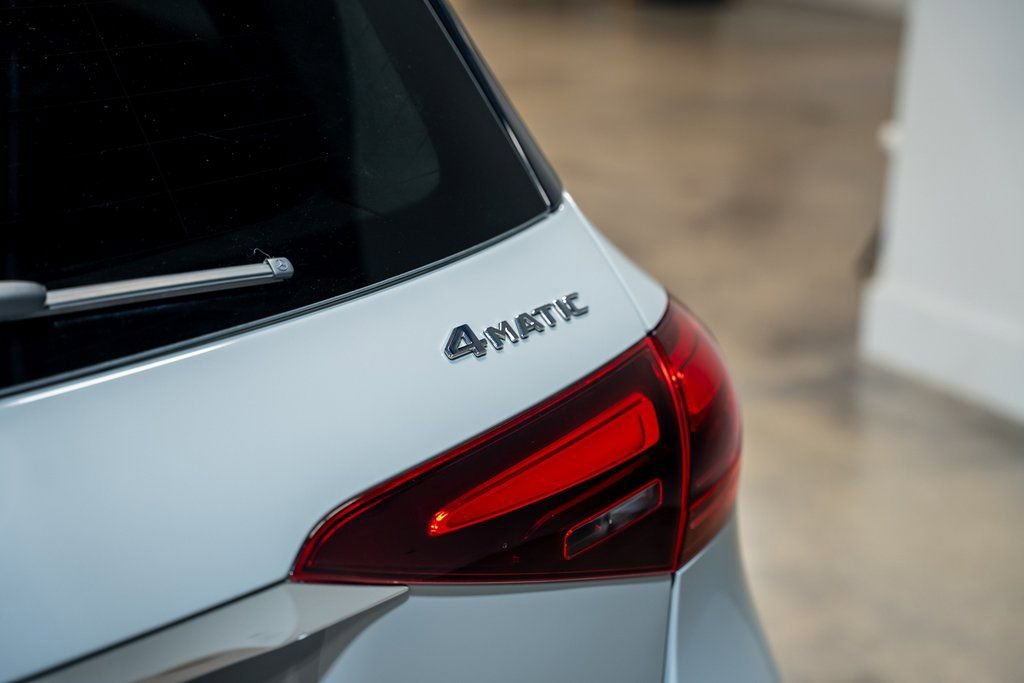 Used 2024 Mercedes-Benz GLE 350 4MATIC w/ AMG Line Exterior image 18