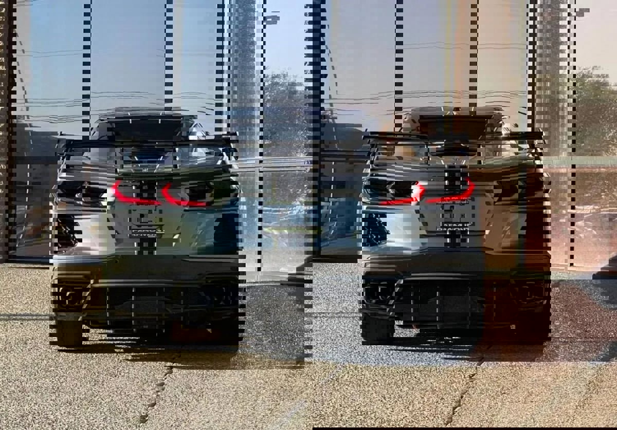 Used 2022 Chevrolet Corvette Stingray Premium Conv w/ Z51 Performance Package image 11