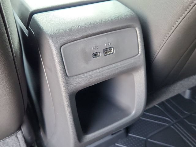 New 2026 Chevrolet Trax LT w/ Sunroof Package FWD image 16