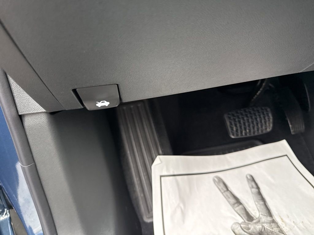 New 2026 Chevrolet Equinox LT w/ Convenience Package II image 21