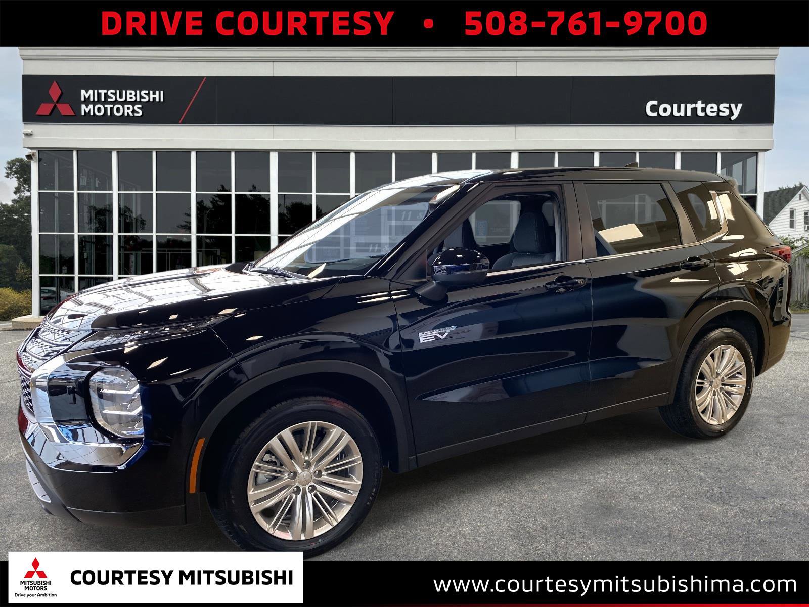 New 2025 Mitsubishi Outlander ES image 1