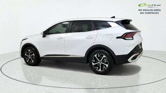 Used 2025 Kia Sportage EX FWD image 5