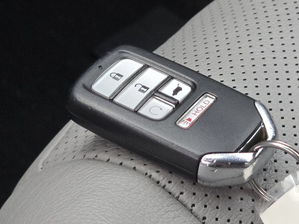 Used 2019 Honda Pilot Elite image 38