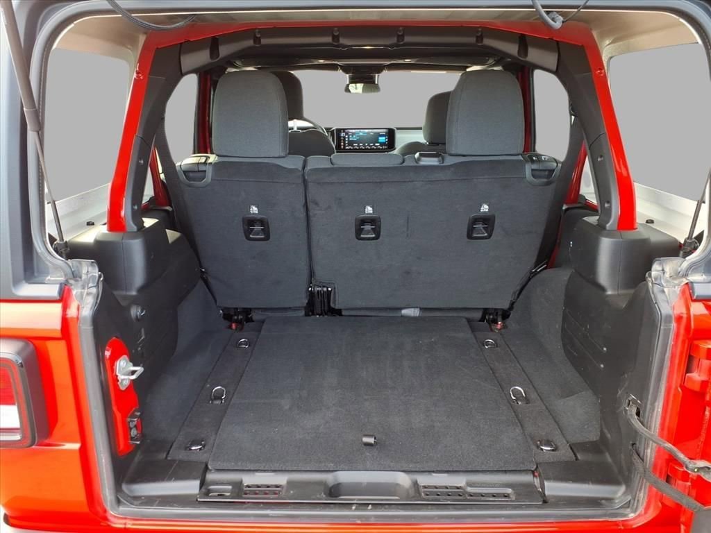 Used 2024 Jeep Wrangler Sport S image 5