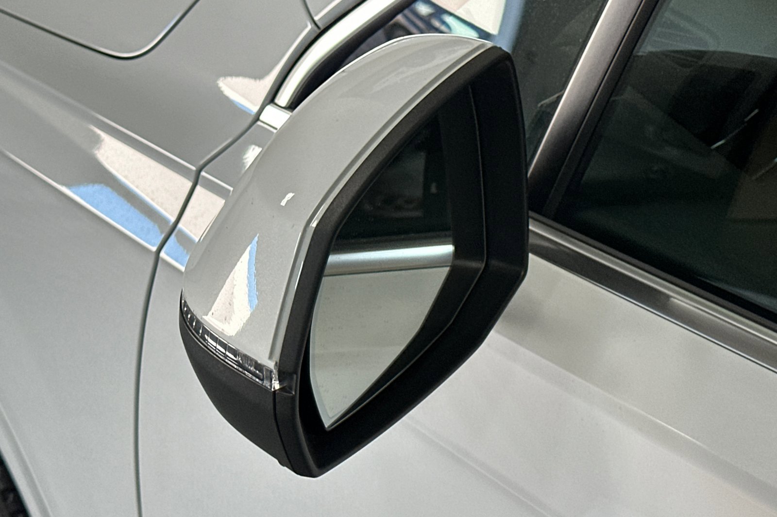 Used 2021 Audi Q7 3.0T Premium image 56