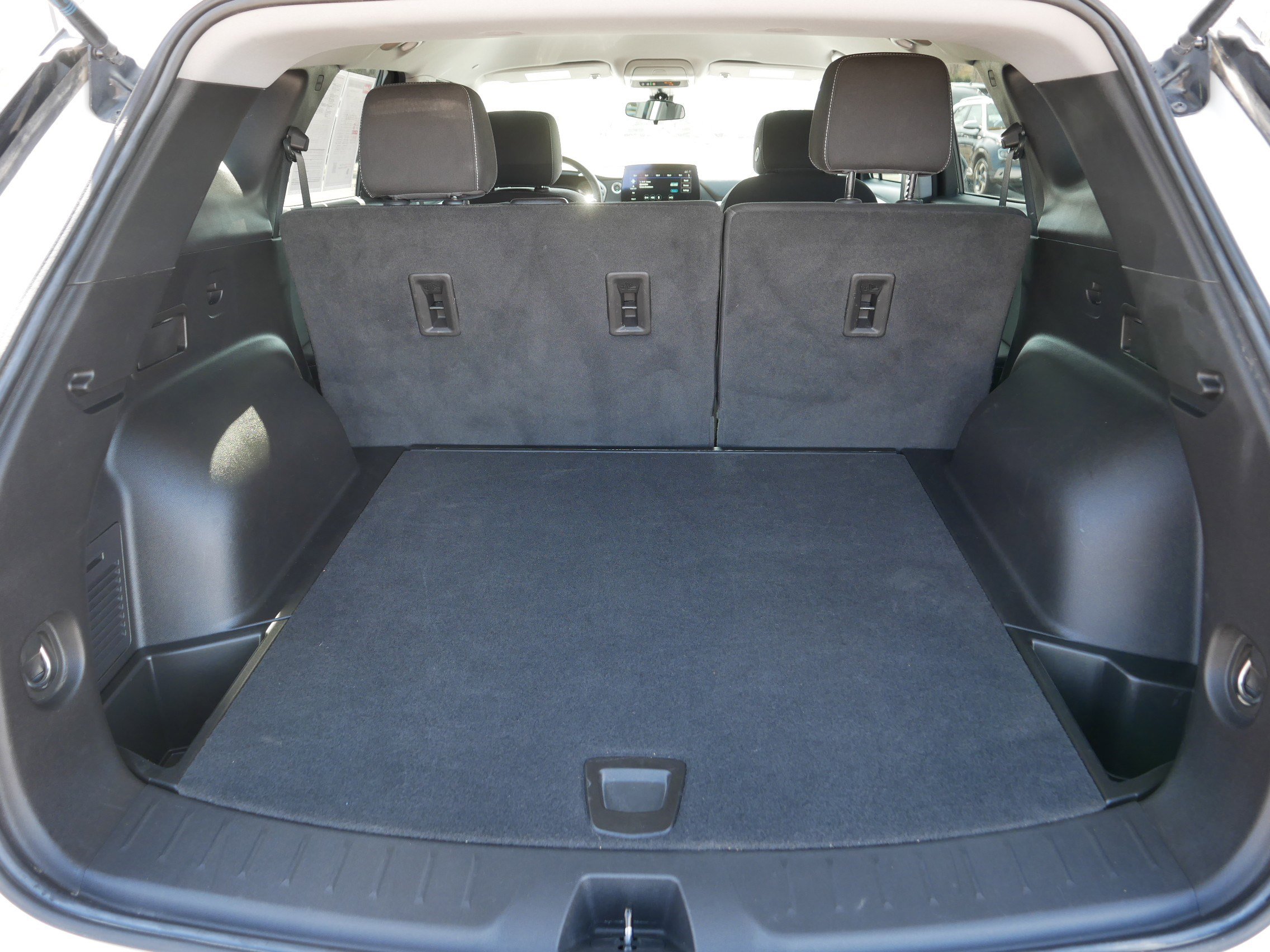 Used 2023 Chevrolet Blazer LT w/ Driver Confidence Package image 18